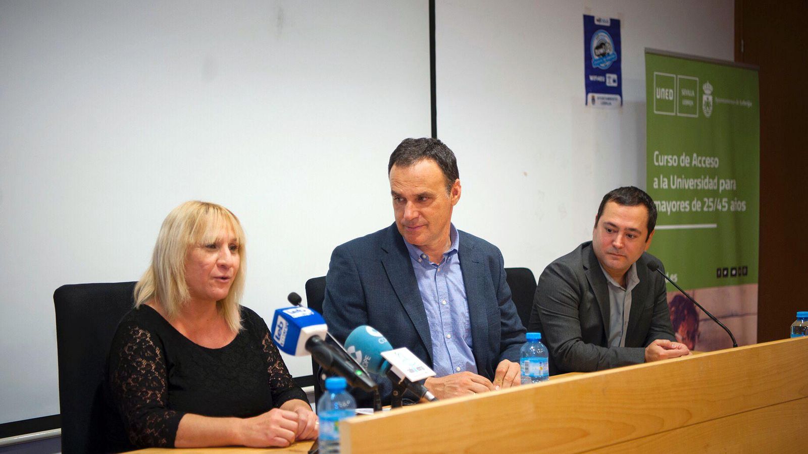 Intervención de Susana Hernández durante la entrega del galardón Premio de Novela Ciudad de Lebrija.