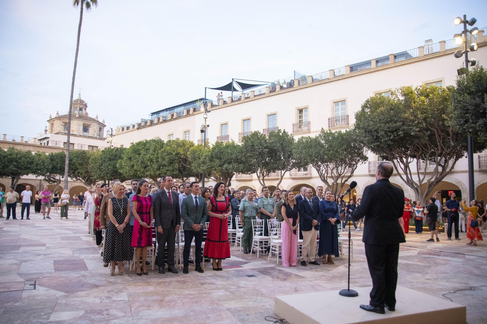 Las imágenes de la inauguración de la Plaza de la Constitución en Almería