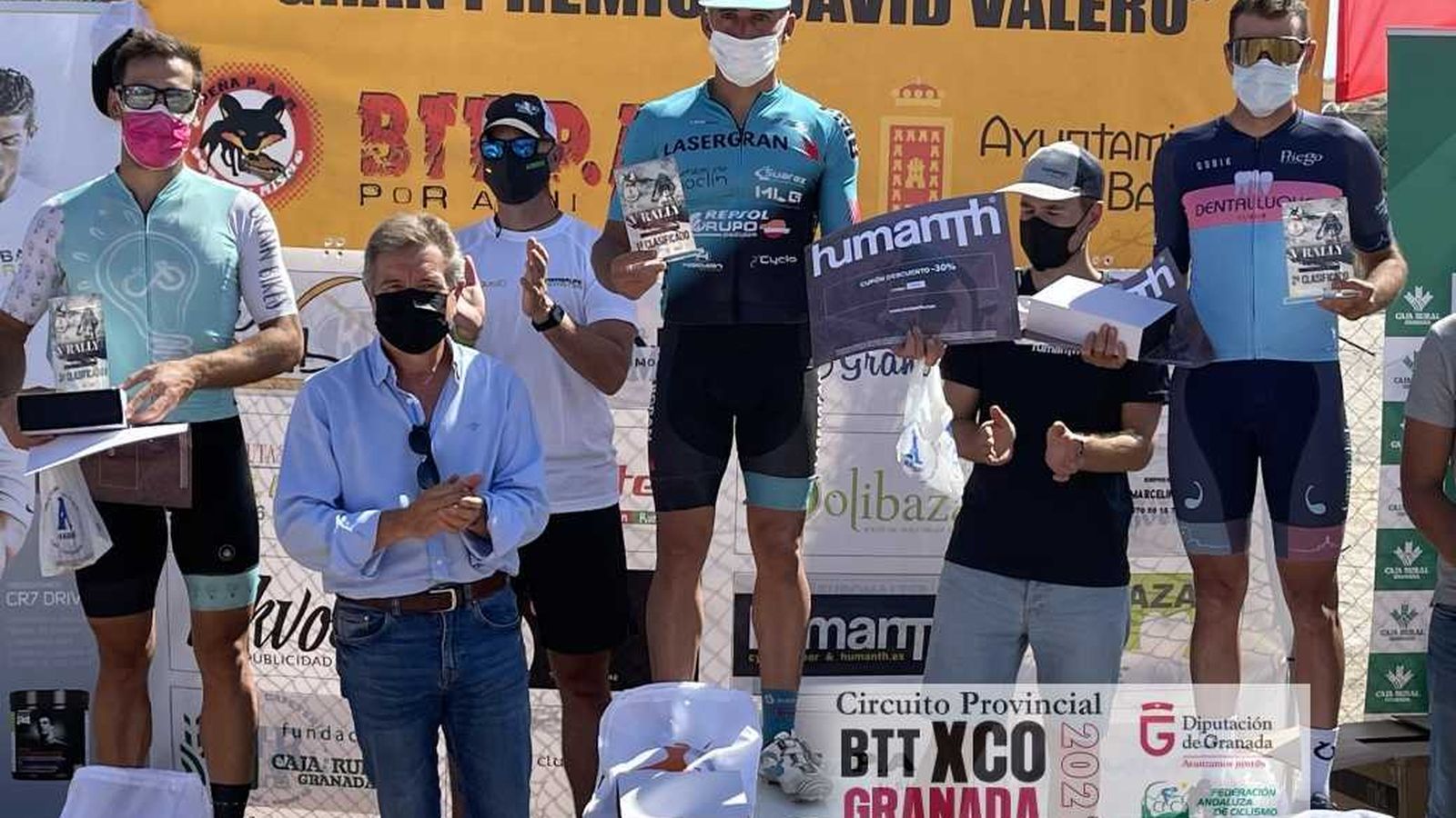 El podio de ganadores en Baza.