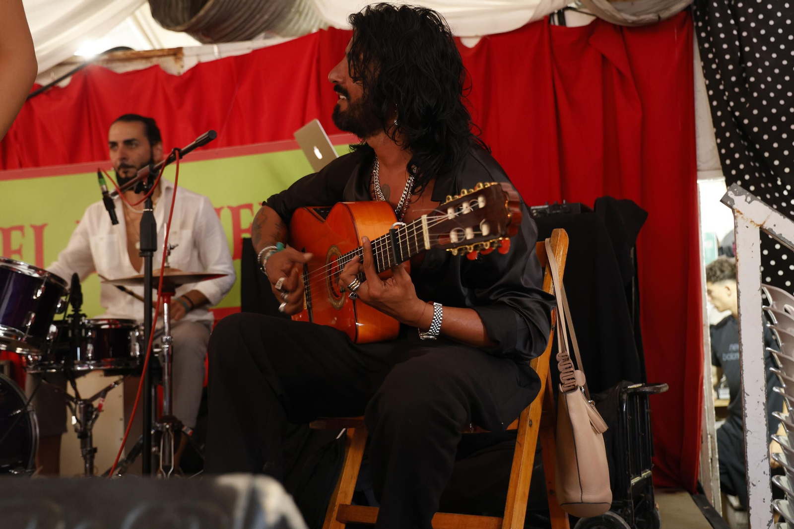 Búscate en las fotos del jueves de la Feria de La Línea