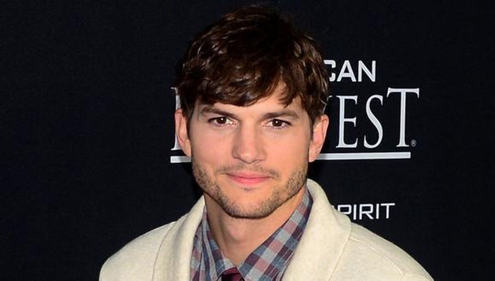 Vasculitis, síntomas y causas de la enfermedad que padece Ashton Kutcher