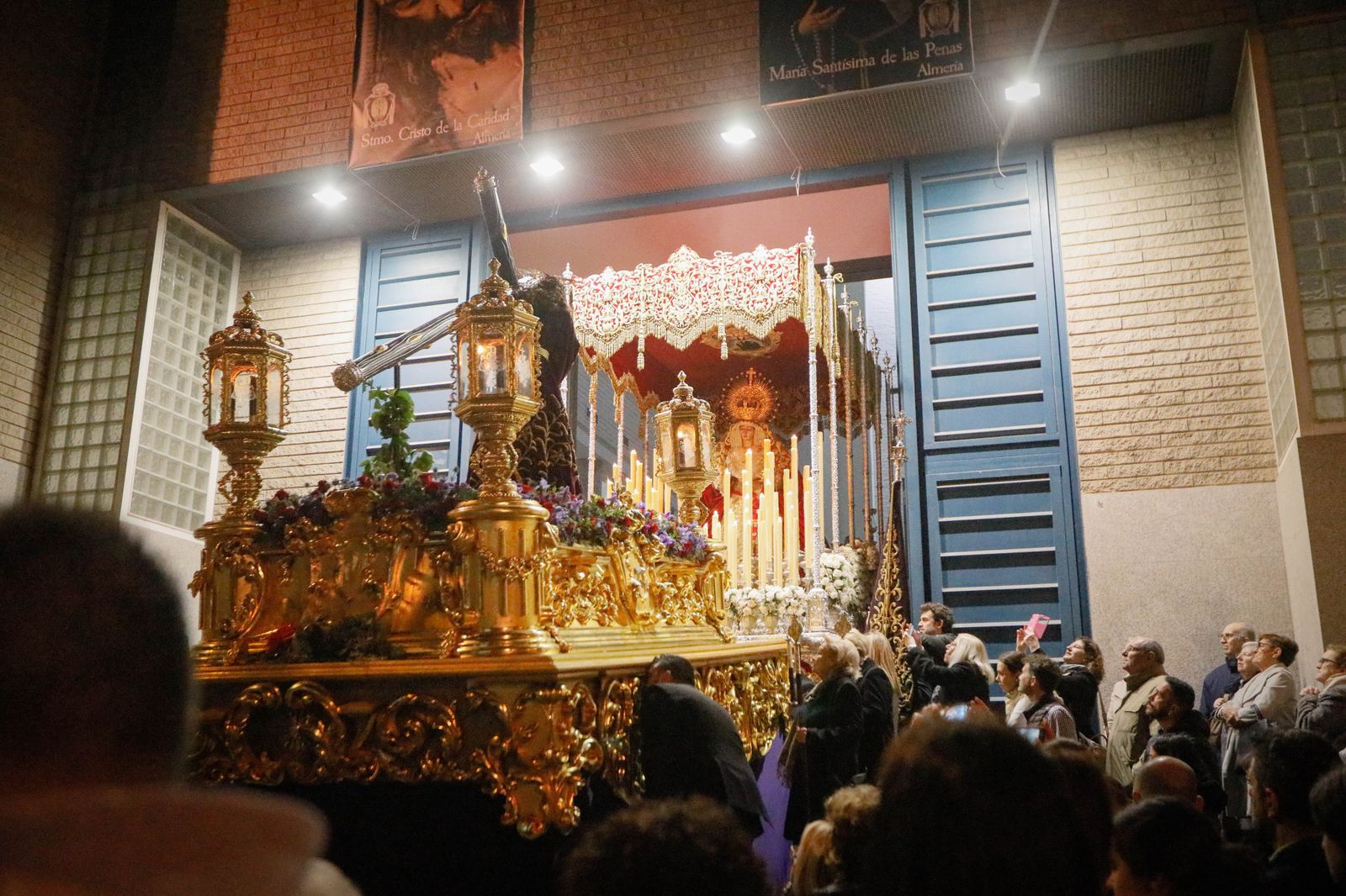 La procesión del Encuentro, en imágenes