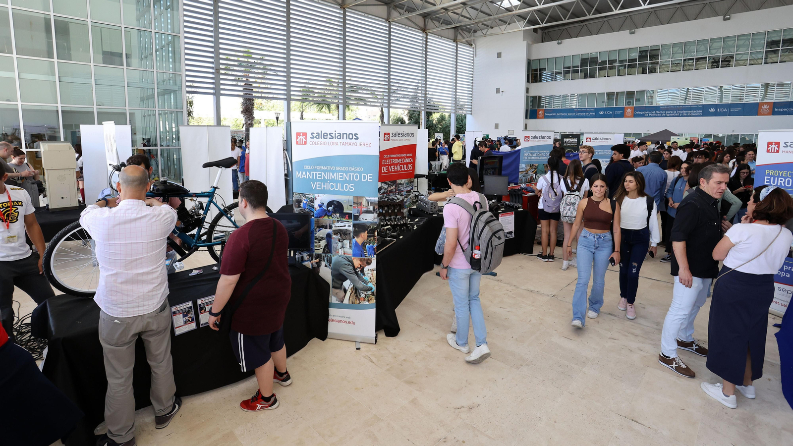 Feria de la Formación Profesional en la UCA
