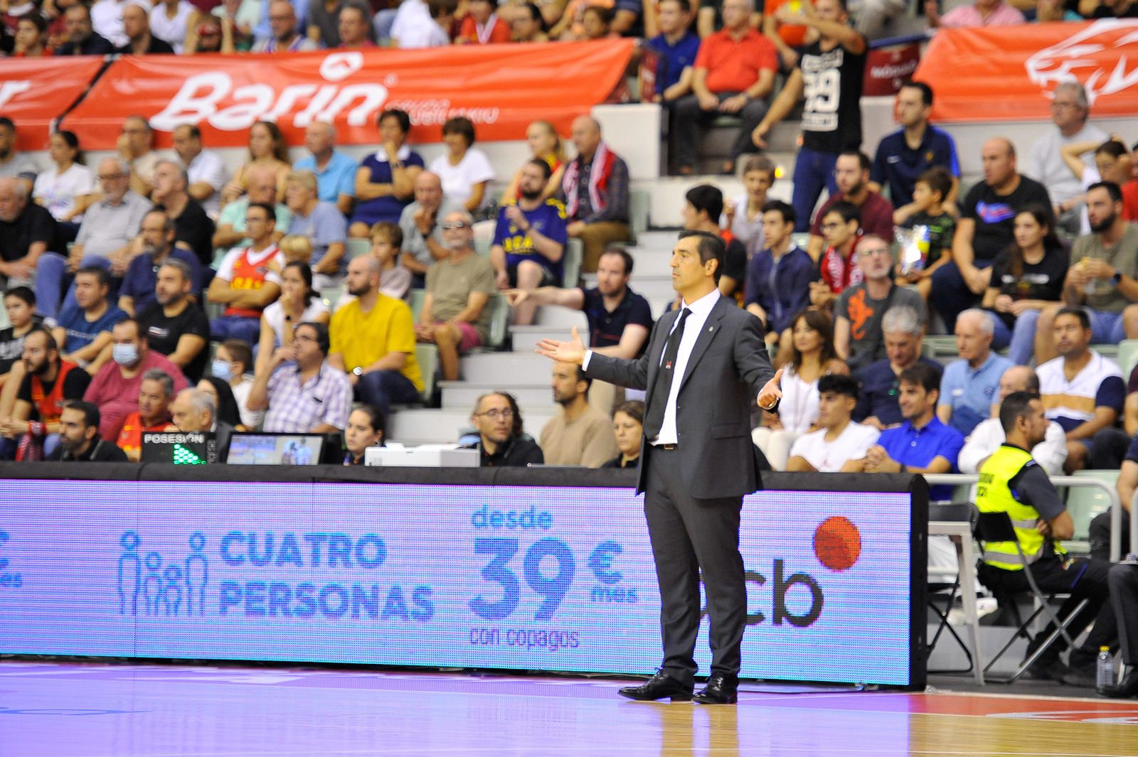 Pablo Pin en el duelo disputado en Murcia en la primera vuelta.