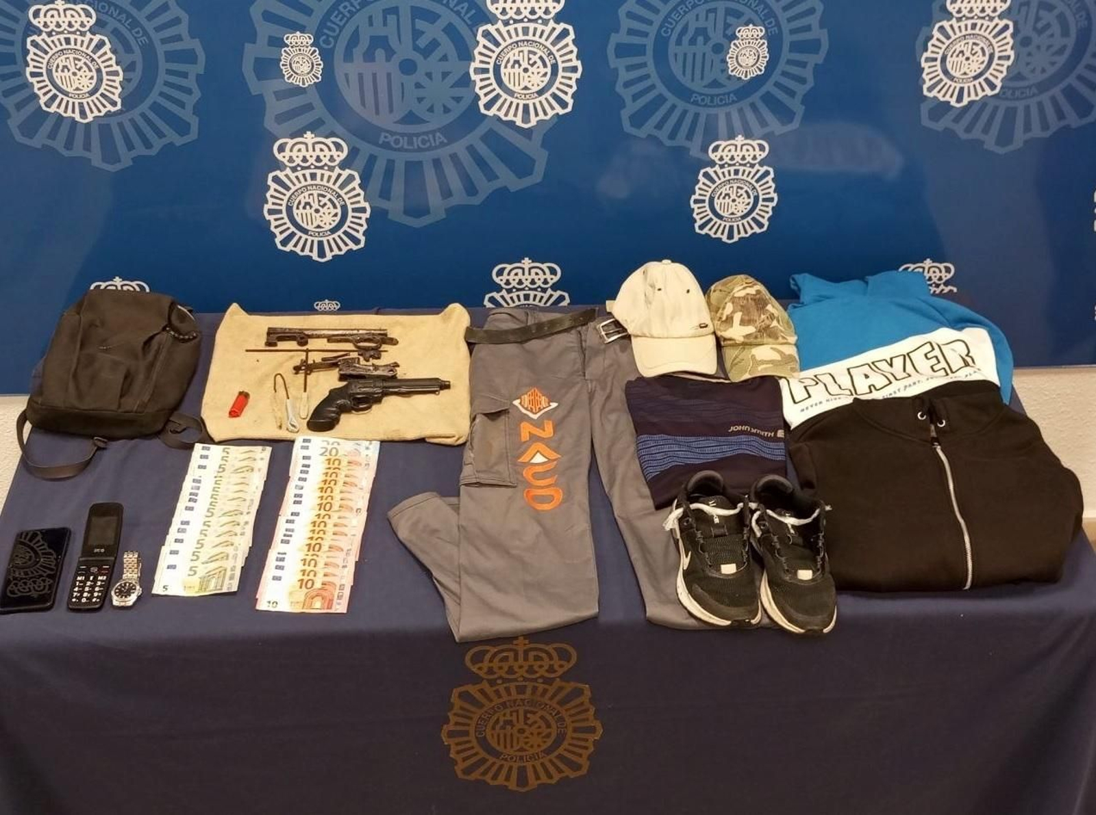 Efectos intervenidos por la Policía Nacional.