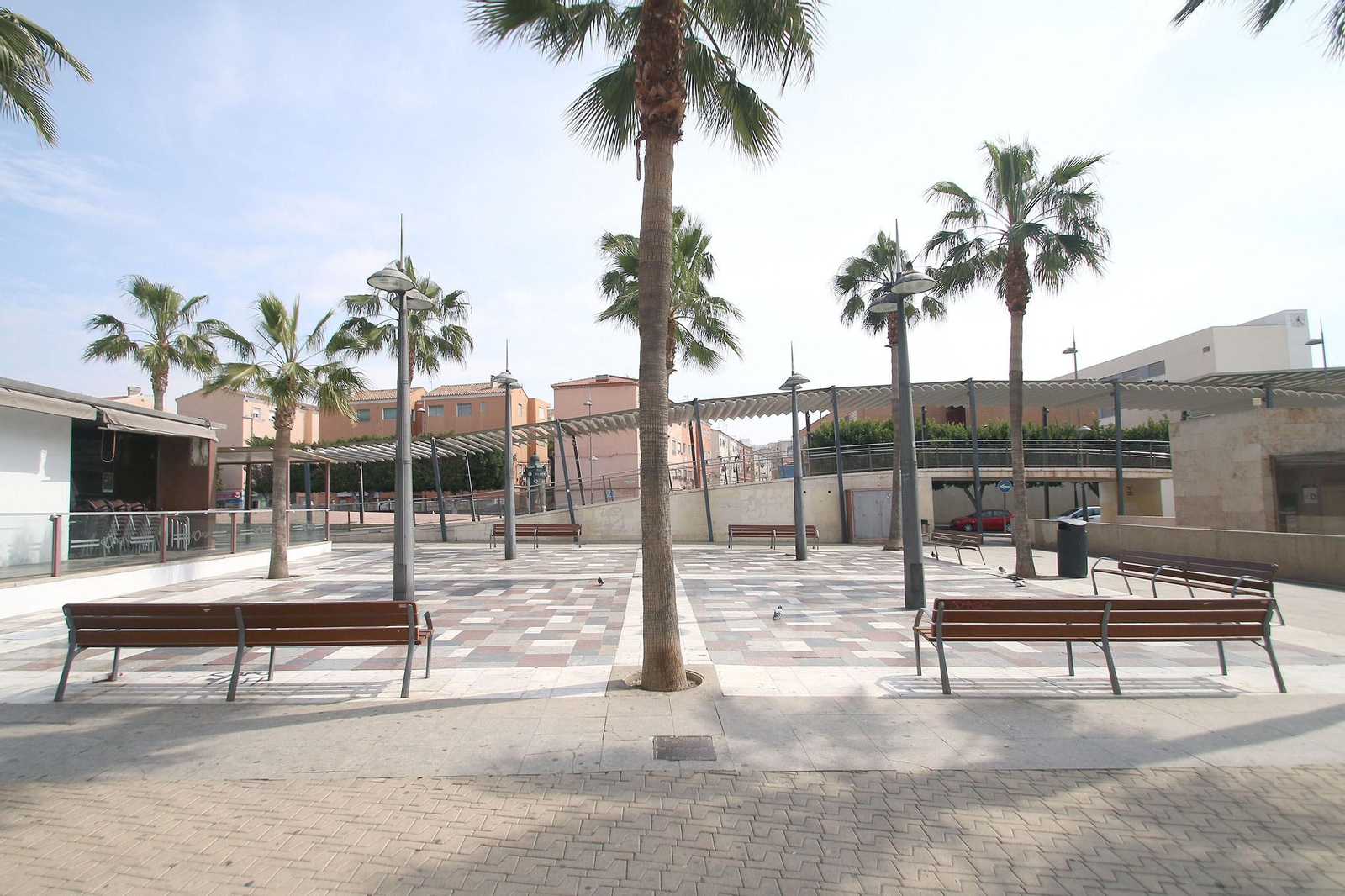 Las imágenes de la capital y los pueblos, paralizados para frenar el coronavirus