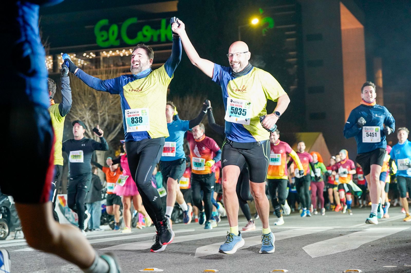 En imágenes: búscate en tu llegada a meta de la Carrera de San Antón 2026 (16)