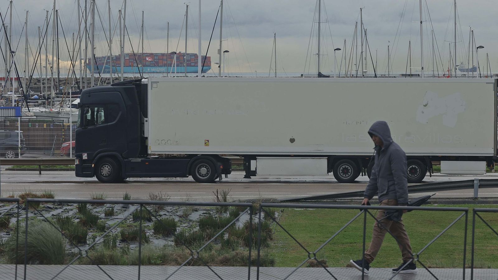 Un camión en el Puerto de Algeciras.