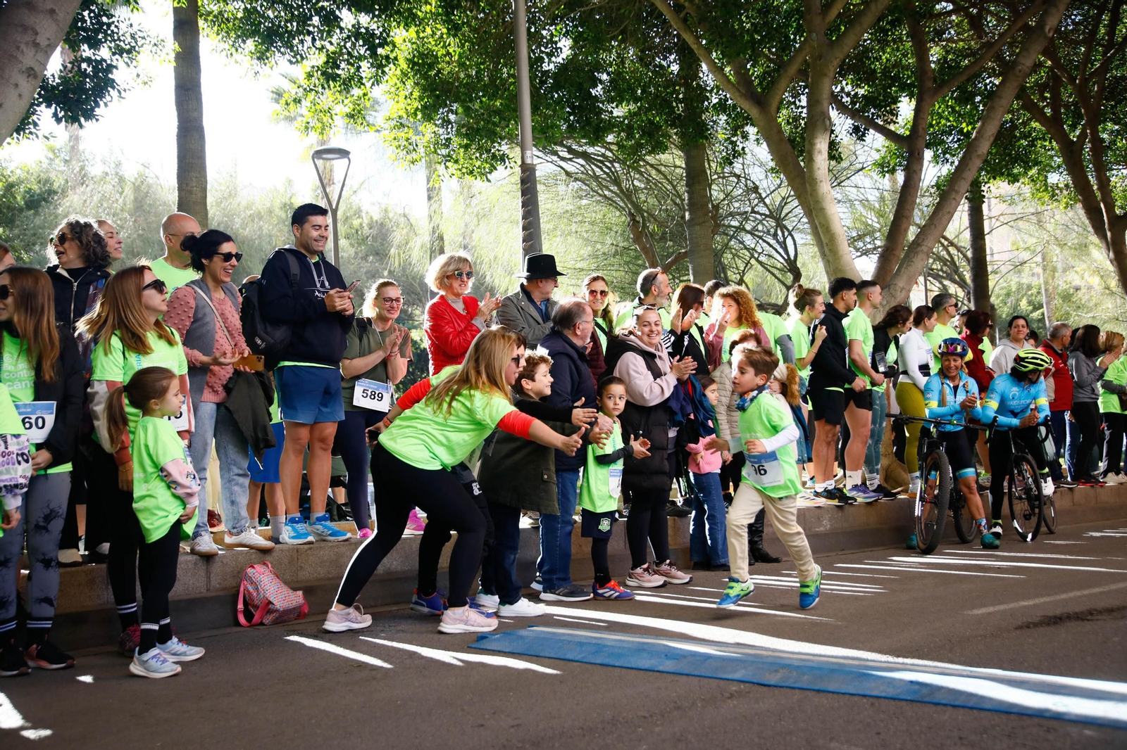 Imágenes de la Carrera contra el Cáncer de Almería