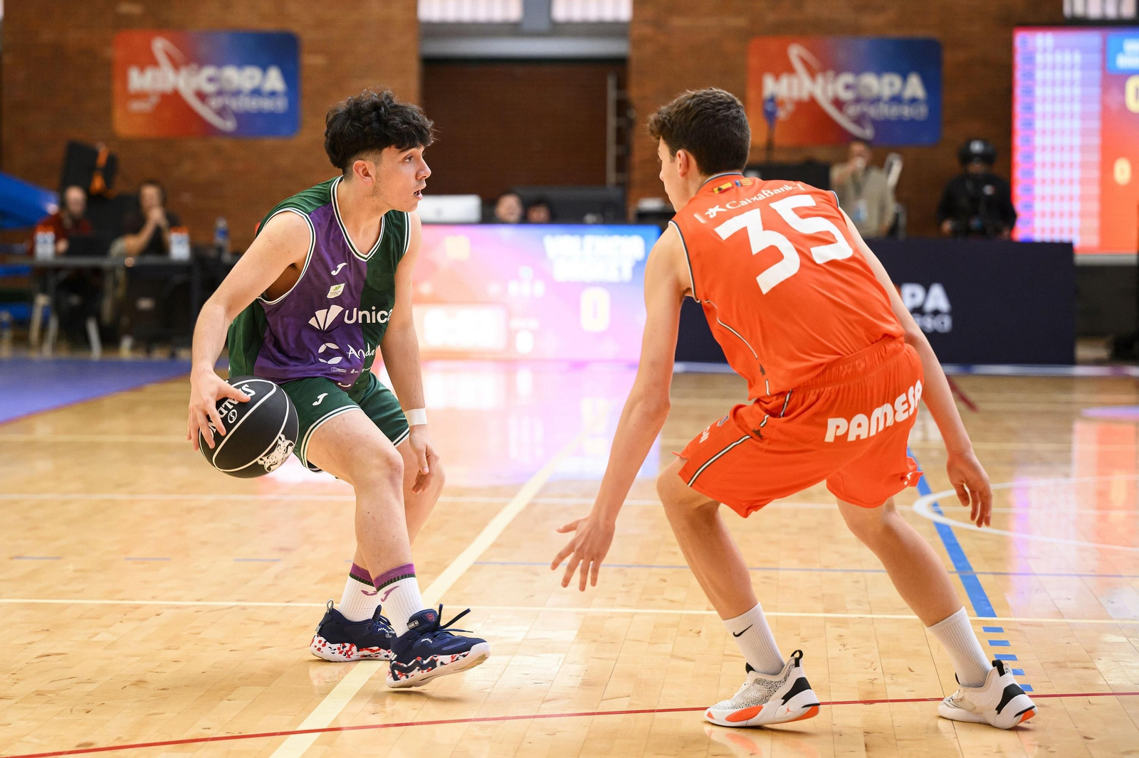 El Unicaja - Valencia de la Minicopa, en fotos