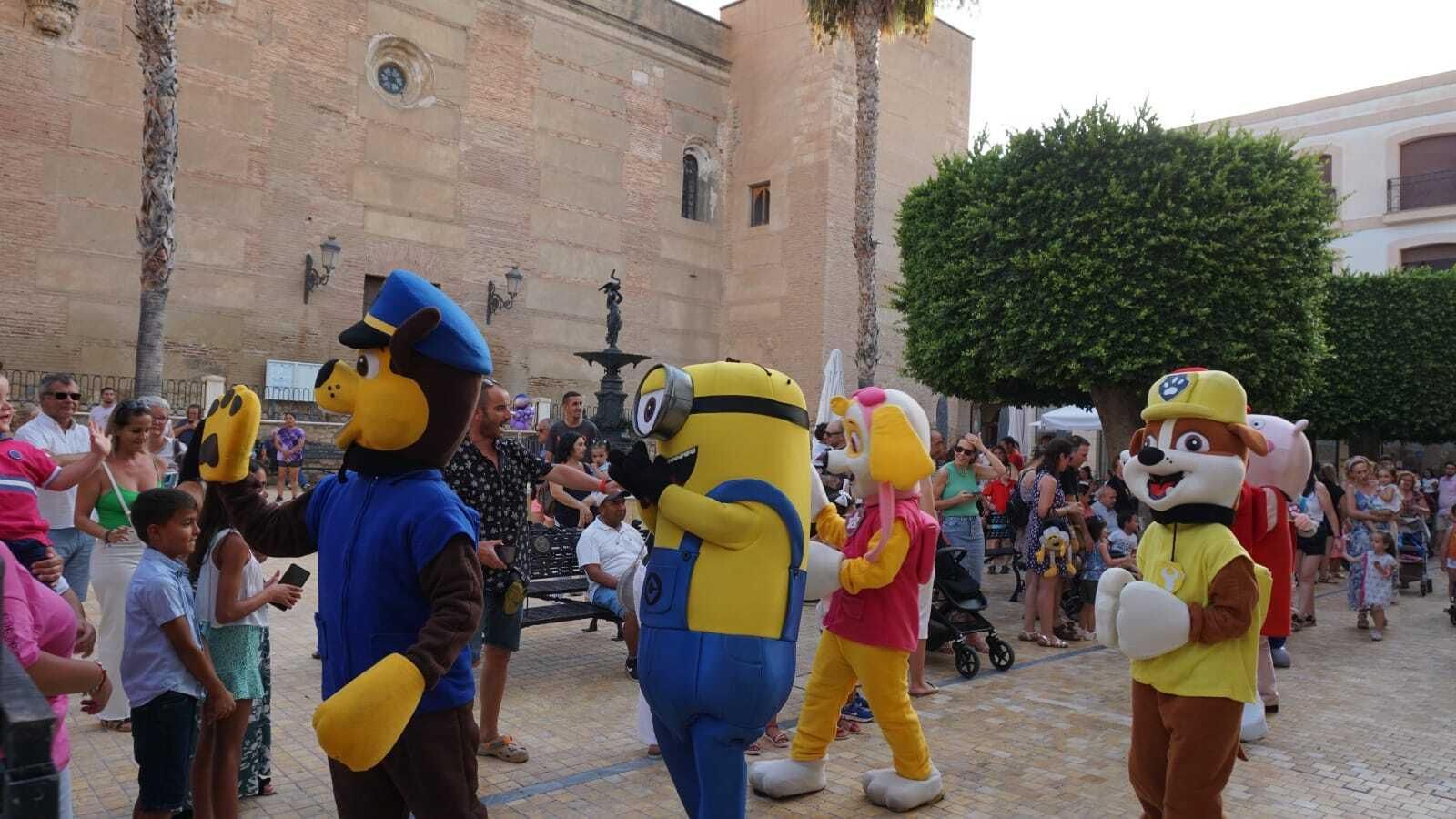 Algunos de los rostros más reconocidos del mundo animado desfilaron por el municipio.