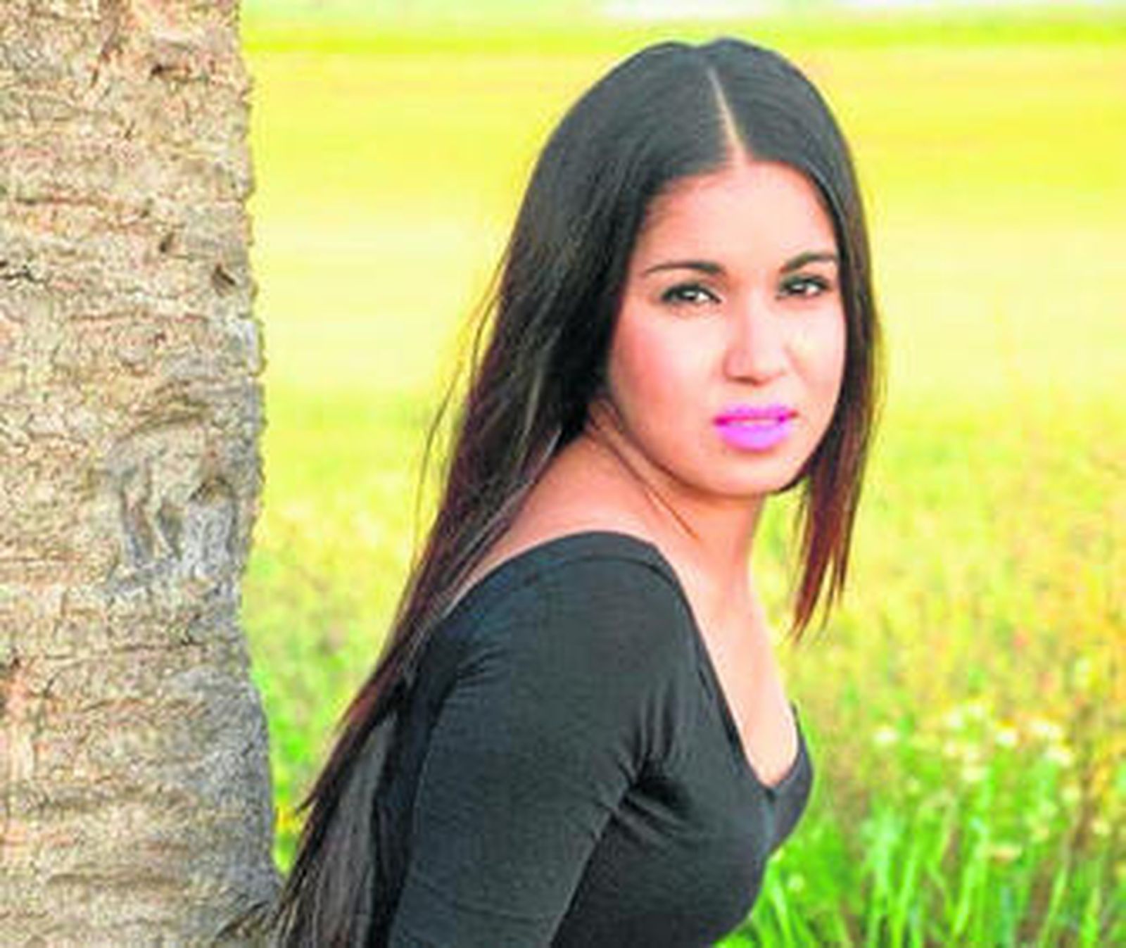 Nadjiba Mohamed, cuyos padres de acogida llevan tres años sin verla.