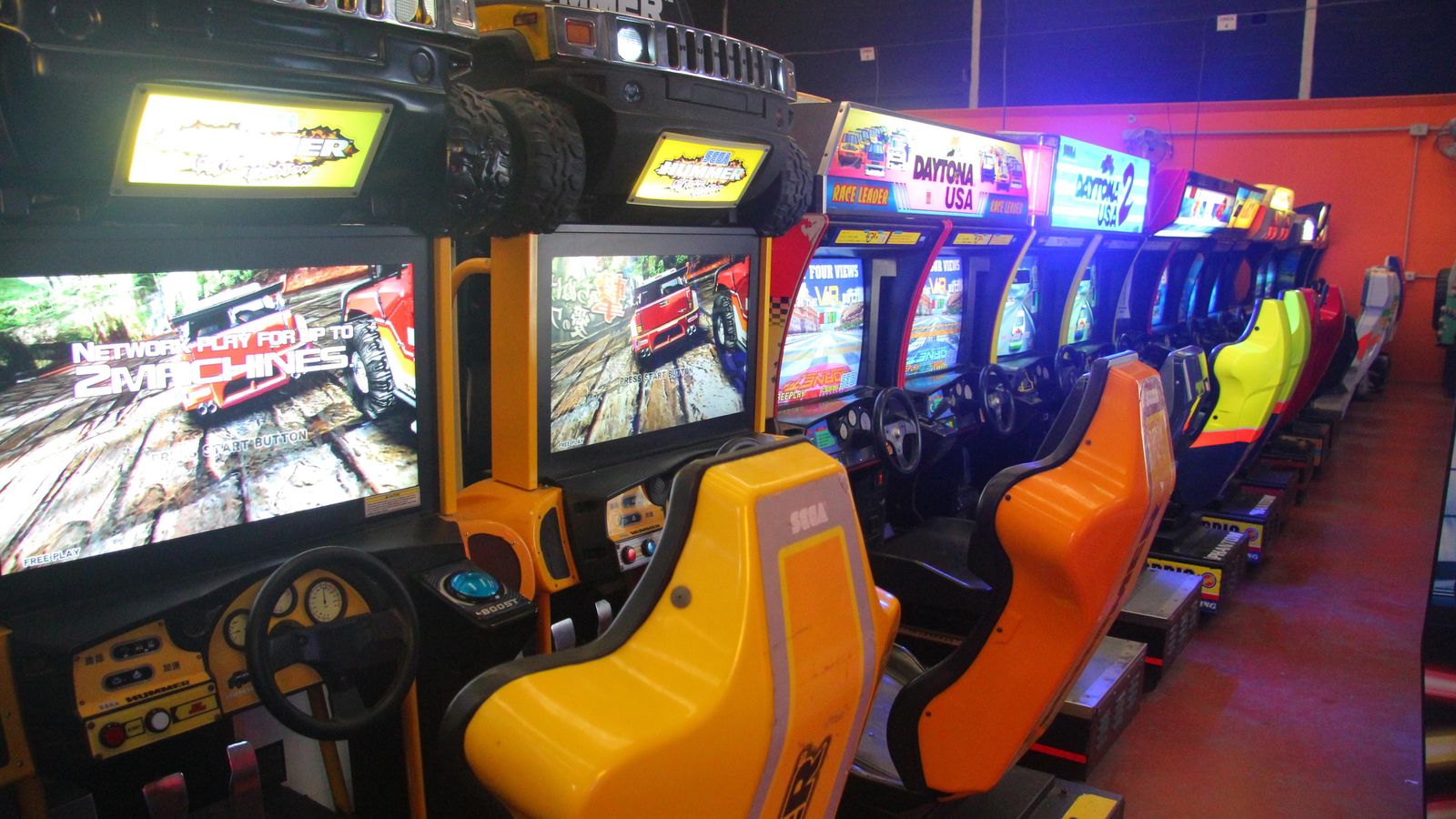 La colección de máquinas recreativas está abierta al público en general.