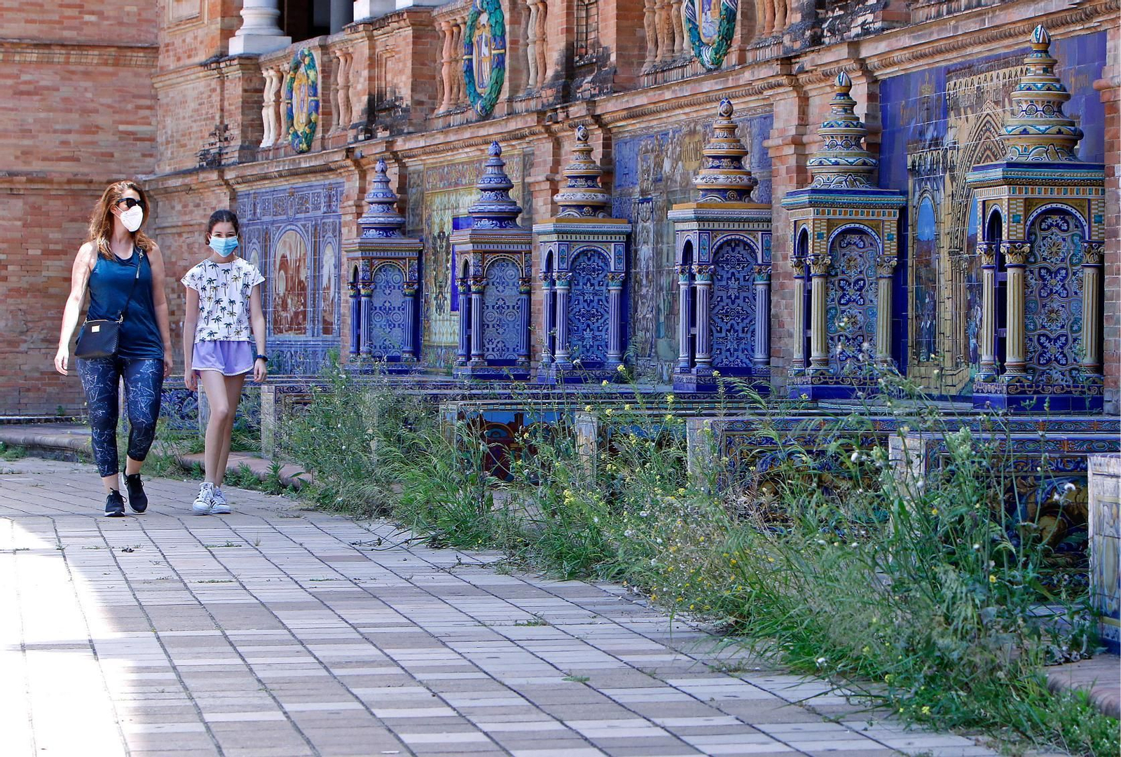Cinco años del confinamiento por el Covid: las mejores fotos de la pandemia en Sevilla