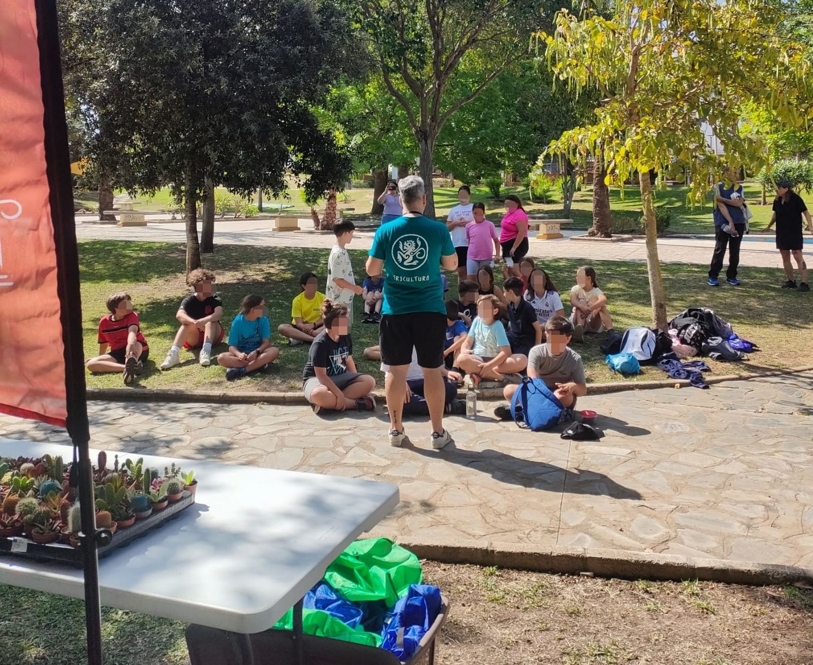 Estudiantes durante el desarrollo de la actividad.
