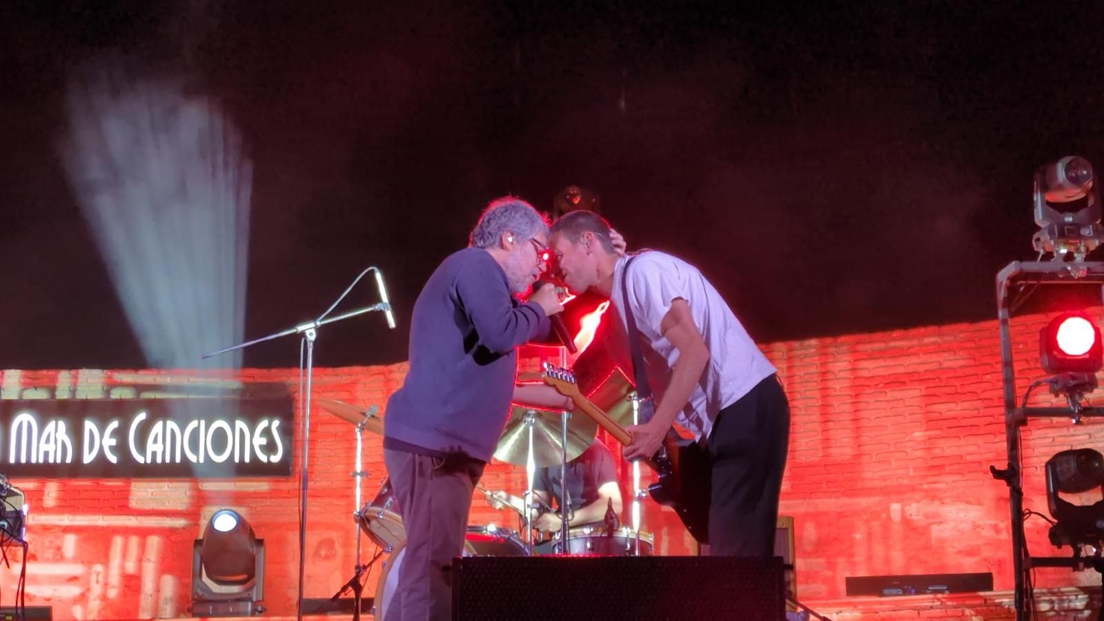 Iván Ferriero, durante su actuación en Torreperogil.