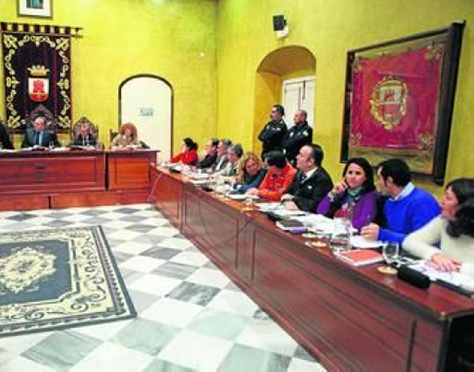 La bancada de la oposición, ayer en el Pleno de San Roque.