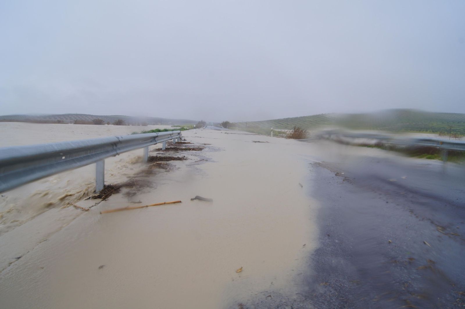 Imagen de archivo del arroyo Salado desbordado.