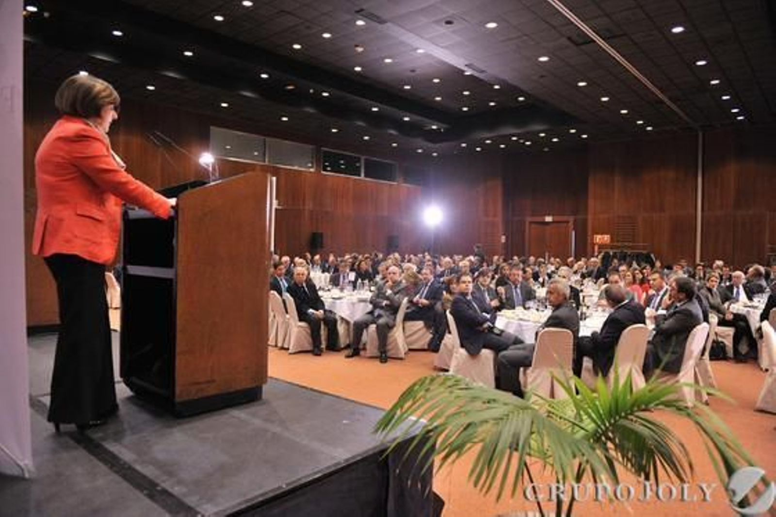 La consejera María José Sánchez Rubio, durante su discurso. / Juan Carlos Vázquez