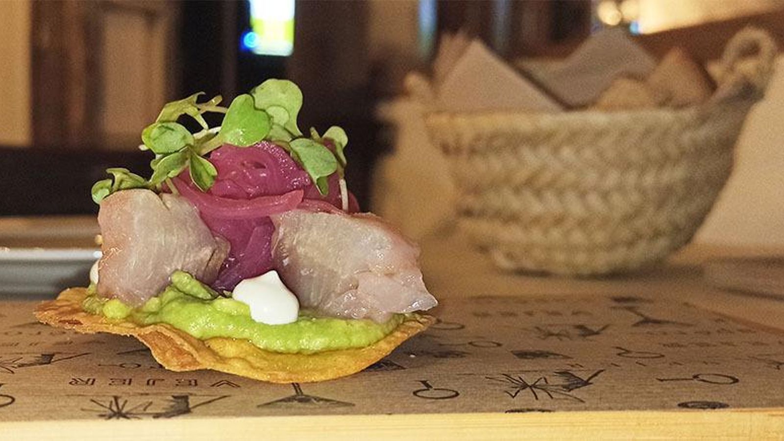 Aperitivo frío con caballa caletera.