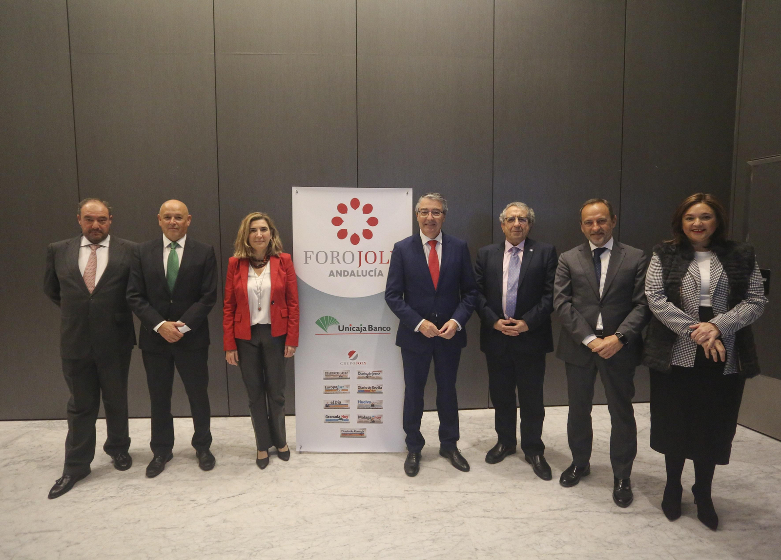 El Foro Joly Unicaja Banco con la consejera de Empleo de la Junta de Andalucía en imágenes