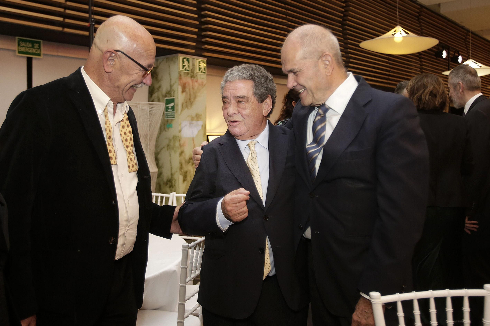 Entrega del premio Federico Joly a Augusto Delkáder