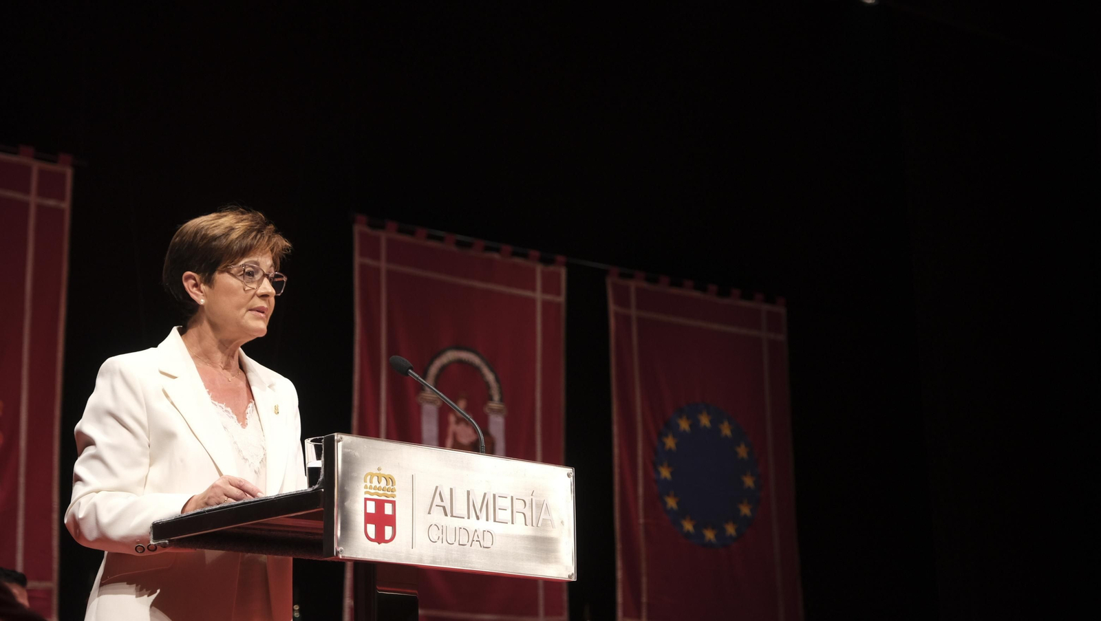 Imágenes de la constitución de la Corporación Municipal de almería, con María Vázquez como Alcaldesa