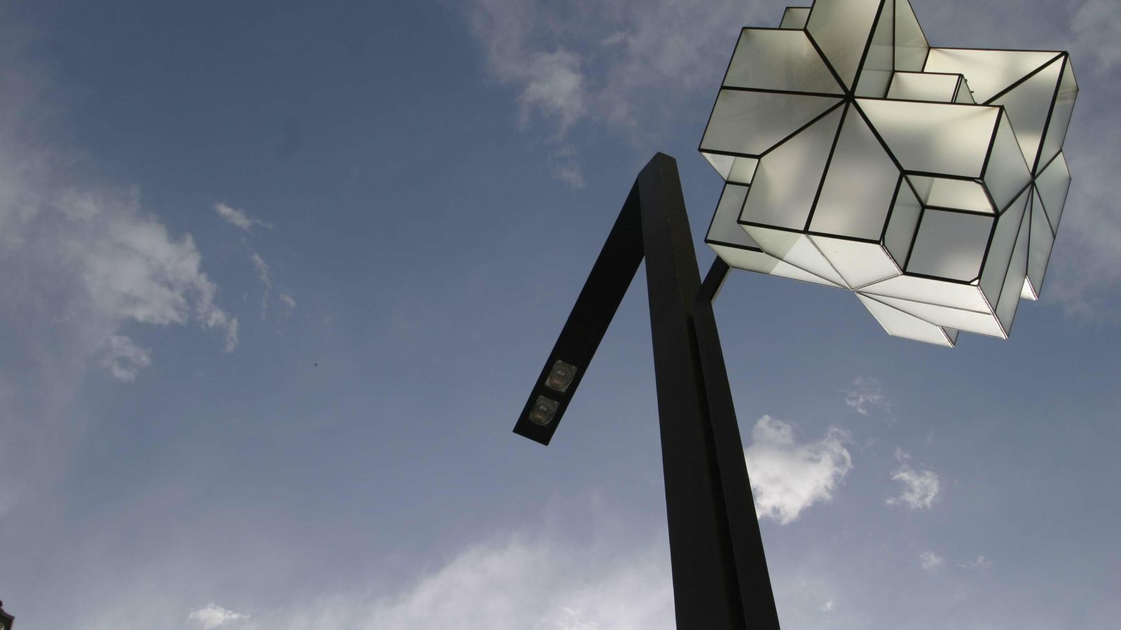 Una de las farolas de Gran Vía