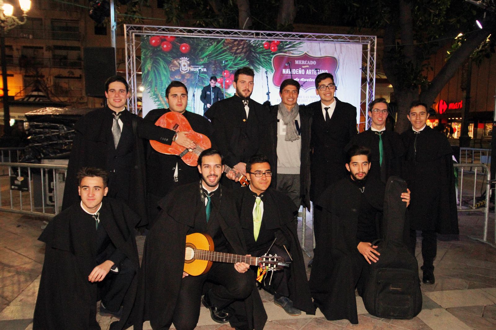 Imágenes del cuentacuento de la Navidad de Huelva Información.