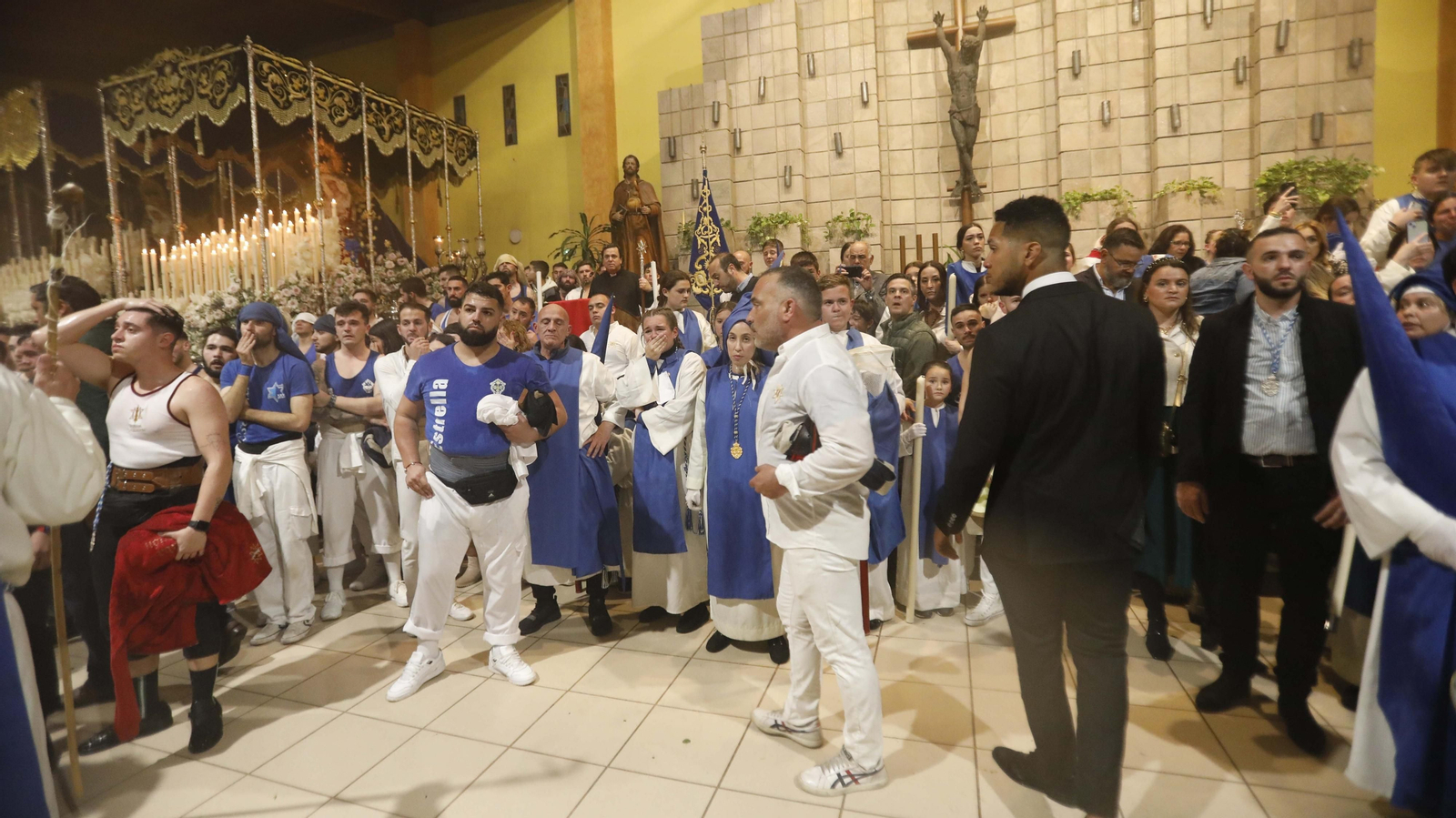 Fotos del Domingo de Ramos en La Línea: La Borriquita y Flagelación