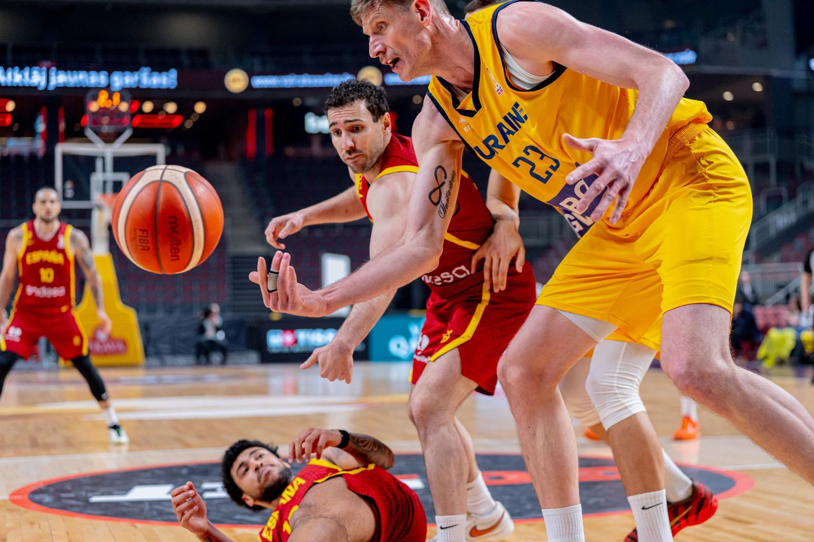 Las mejores fotos del Ucrania-España de baloncesto