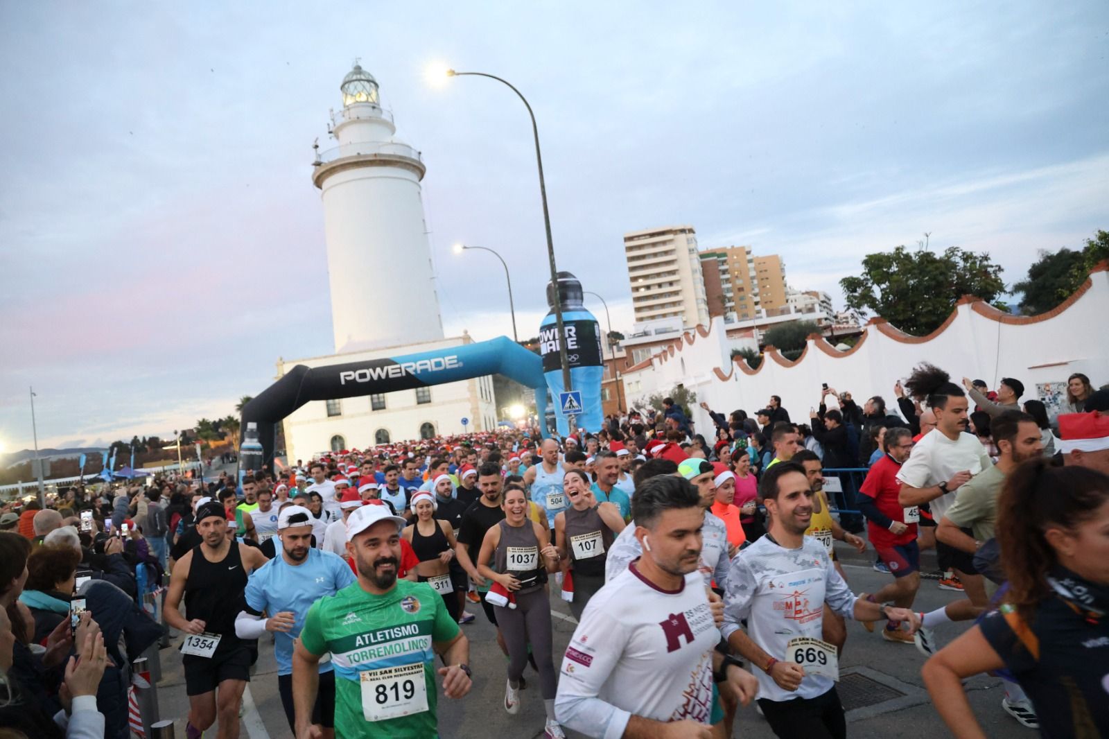 Las fotos de la San Silvestre del Real Club Mediterráneo en Málaga