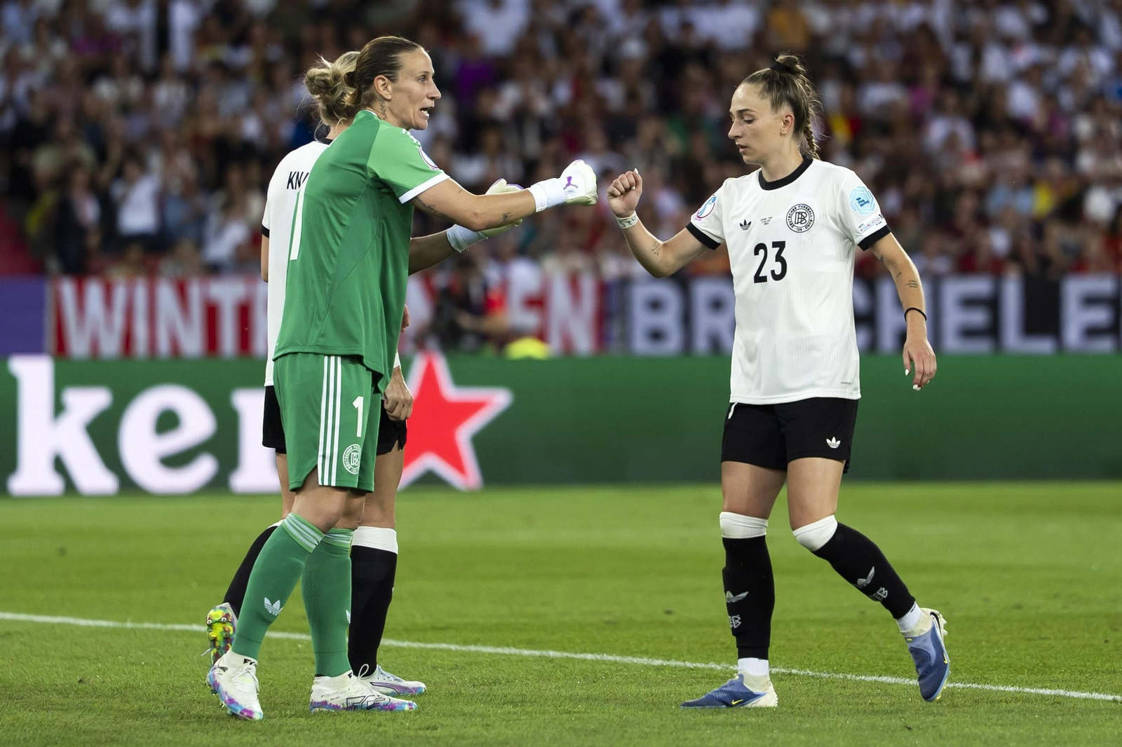 Las mejores imágenes de la semifinal Alemania - España de la Eurocopa femenina