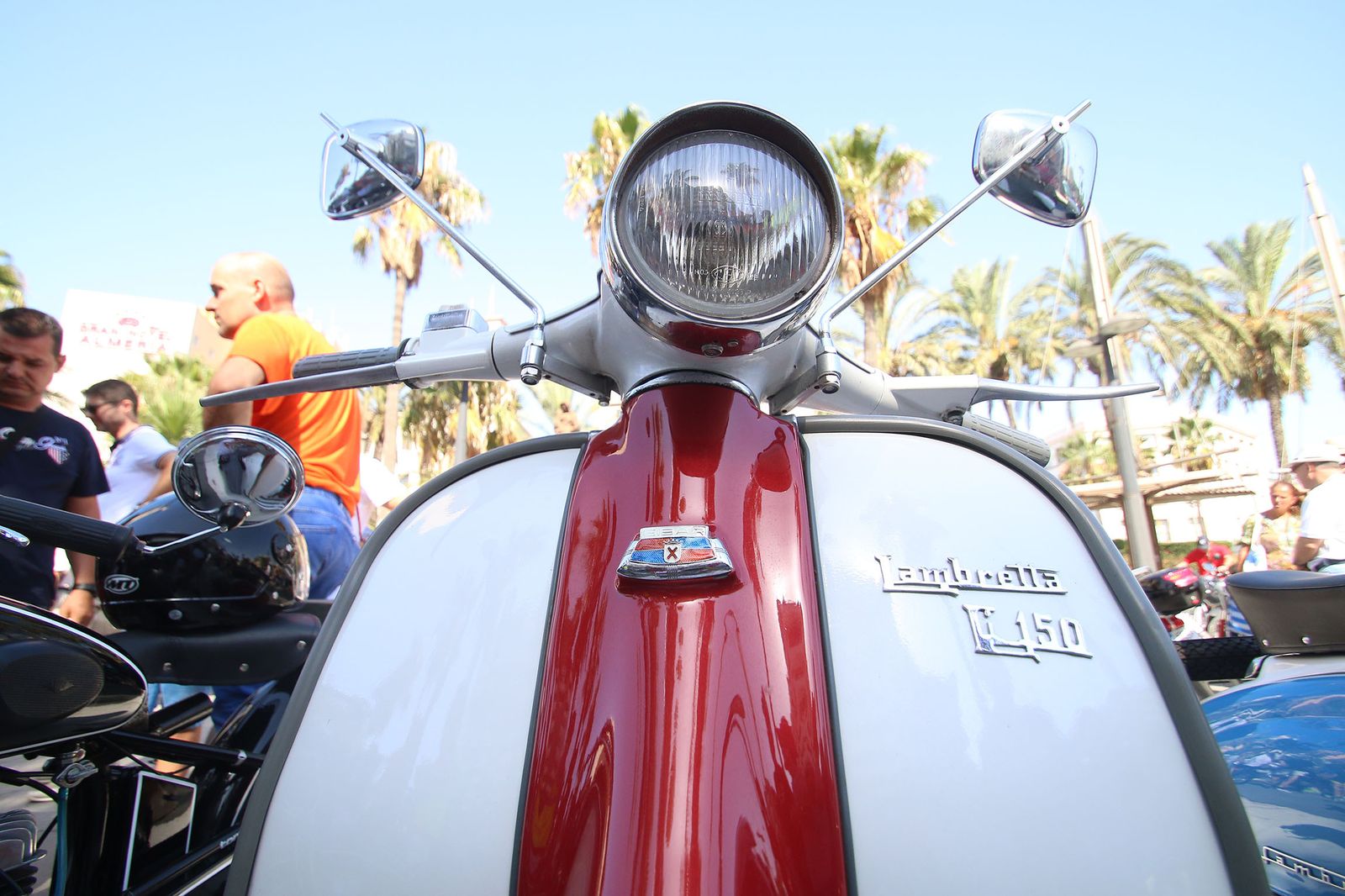 Fotogalería de la exhibición de motos antiguas. Feria Almería 2019