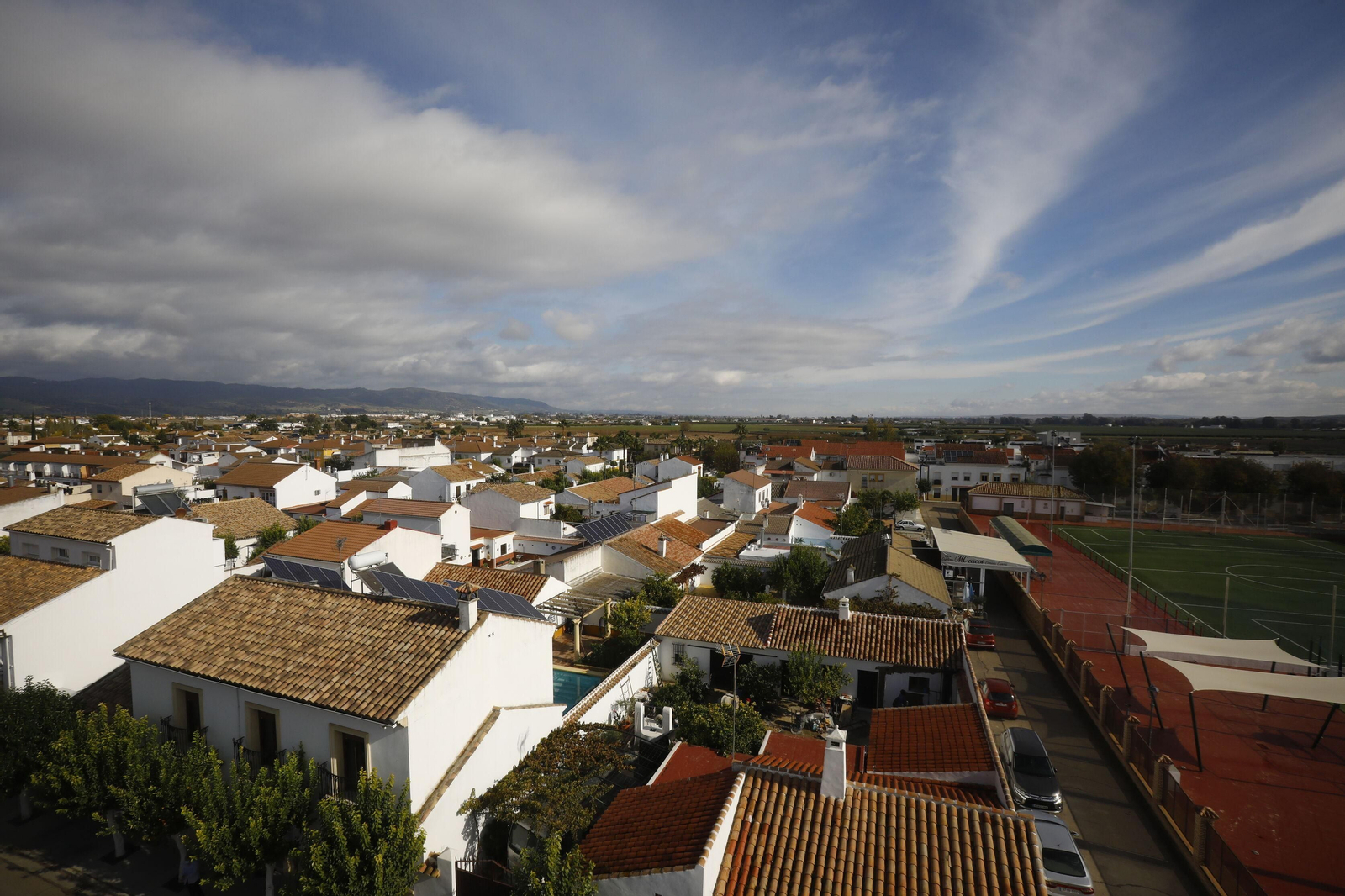 Un paseo por Encinarejo, la ELA de Córdoba en expansión