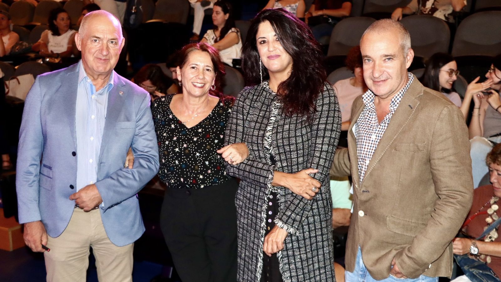 Gabriel Aguilera, vicerrector de Sostenibilidad, Salud y Deportes; Francisca López, directora de la Unidad de Atención Psicológica; Susana Al-Halibí, conferenciante, y José Manuel García, director del Máster en Terapias Contextuales de la UAL