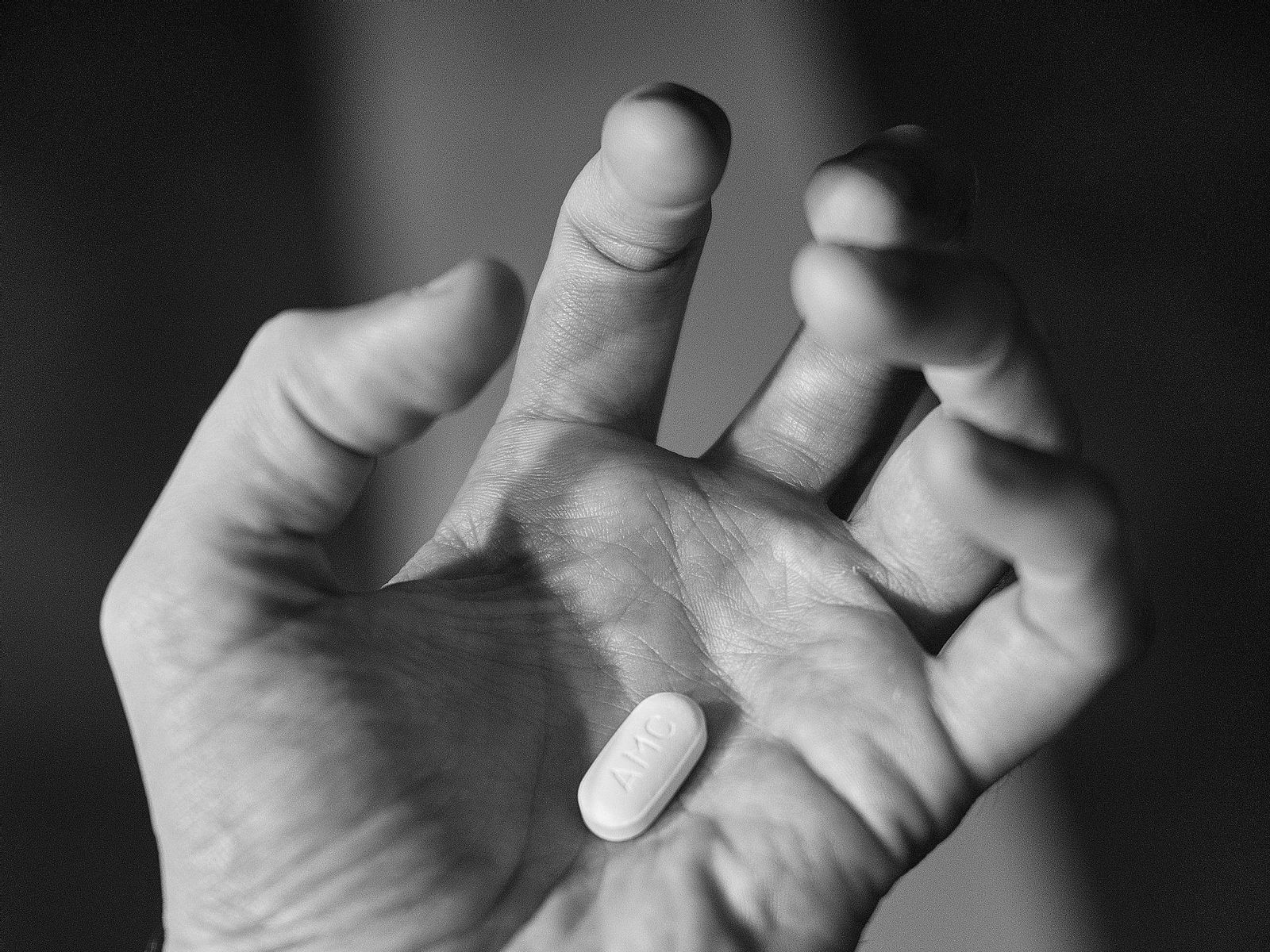 El peligro de un elevado consumo de fármacos puede provocar reveses de salud muy importantes.