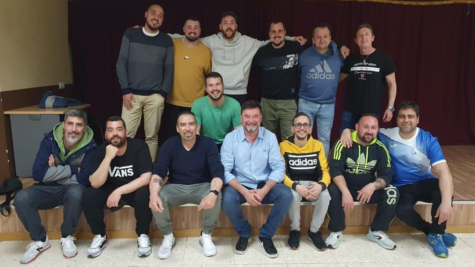 La chirigota 'Los caraduras de Cai'. La chirigota 'Los caraduras de Cai'.