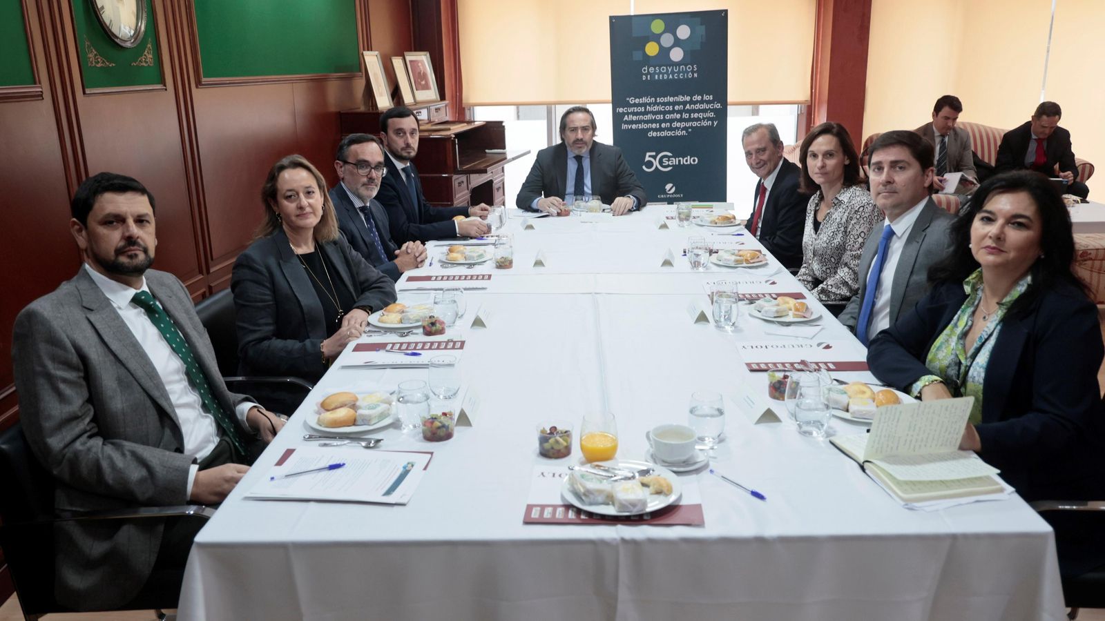 Una de las conclusiones del debate fue que la sequía en Andalucía exige un trabajo constante y a largo plazo tanto en el diseño de los planes como de infraestructuras. Una de las conclusiones del debate fue que la sequía en Andalucía exige un trabajo constante y a largo plazo tanto en el diseño de los planes como de infraestructuras.