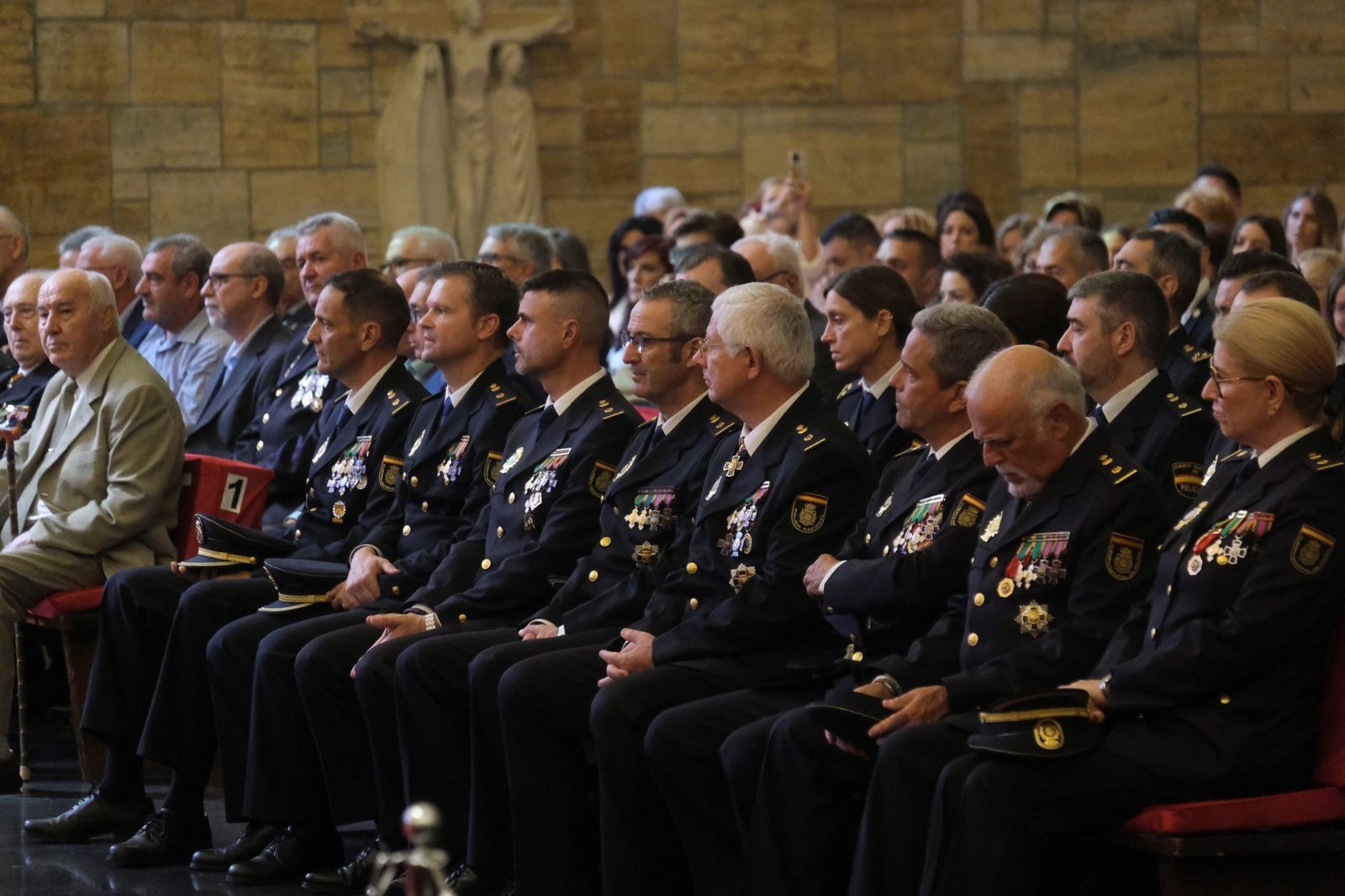 Las imágenes de la celebración en Córdoba de los Santos Ángeles Custodios, patrones de la Policía Nacional