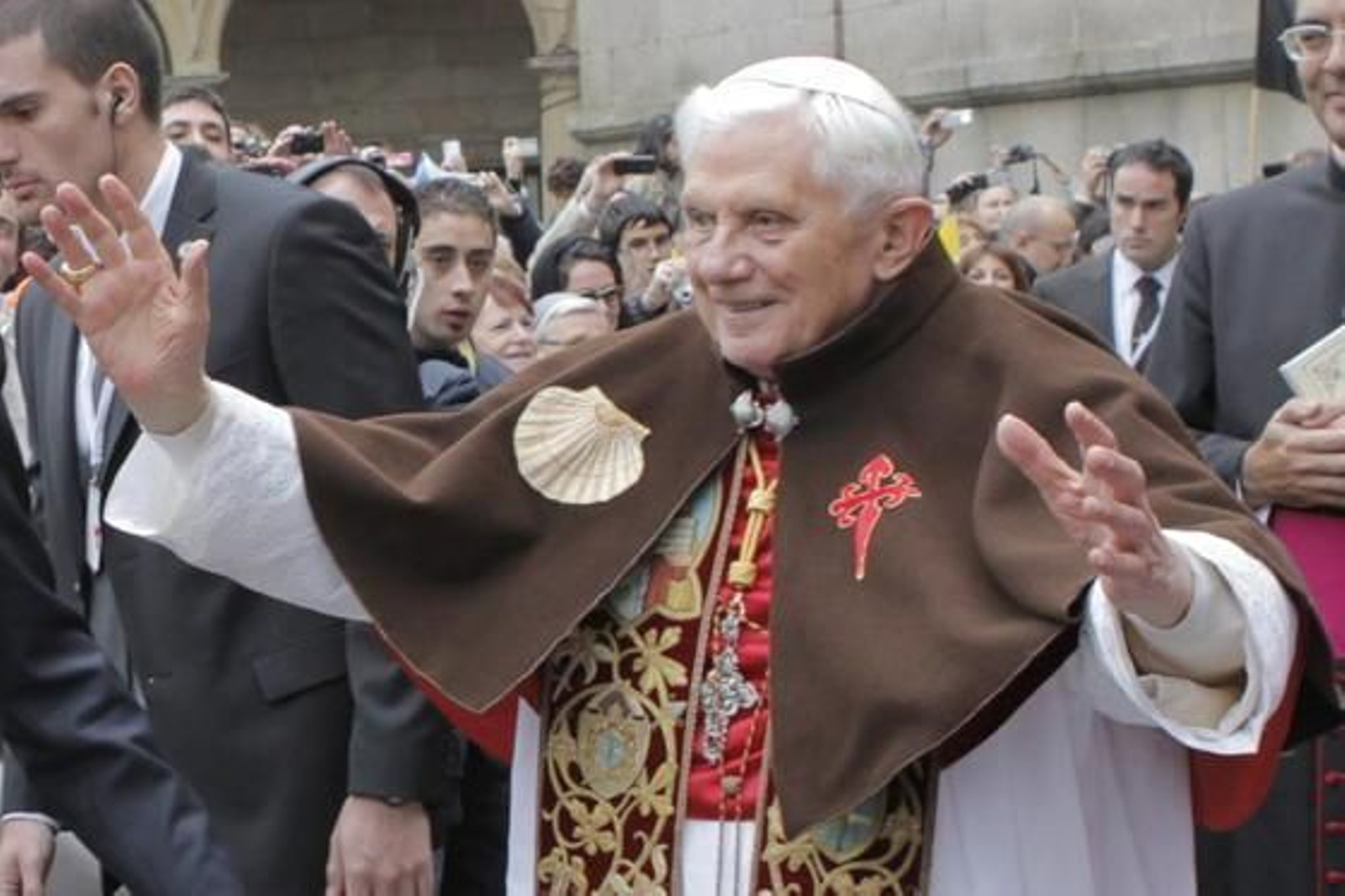 Ratzinger visita Santiago en su segunda visita a España como Pontífice. / EFE