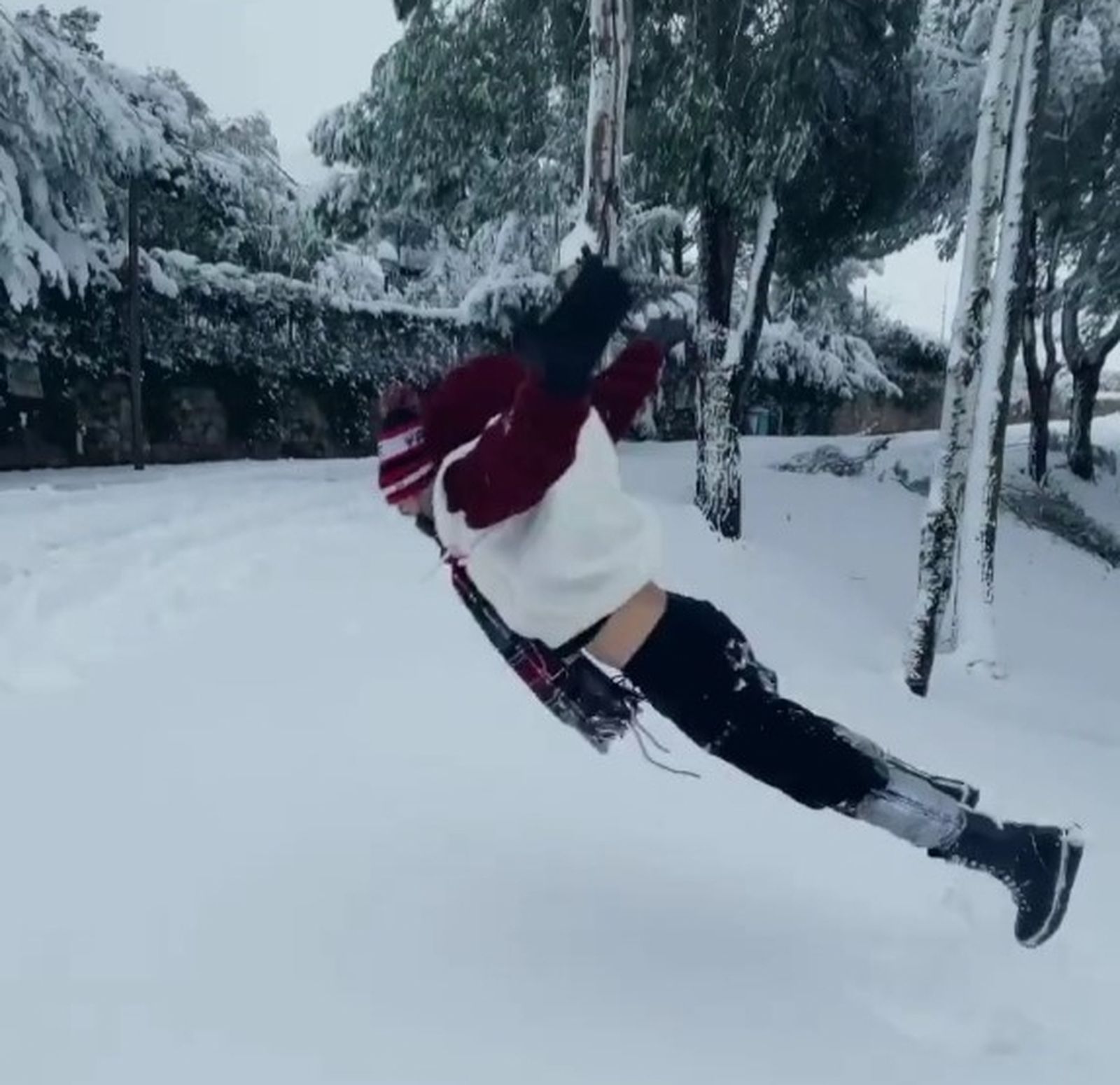 Es Abraham Mateo. El de San Fernando se estampa contra la nieve, uno de sus deseos de pequeño