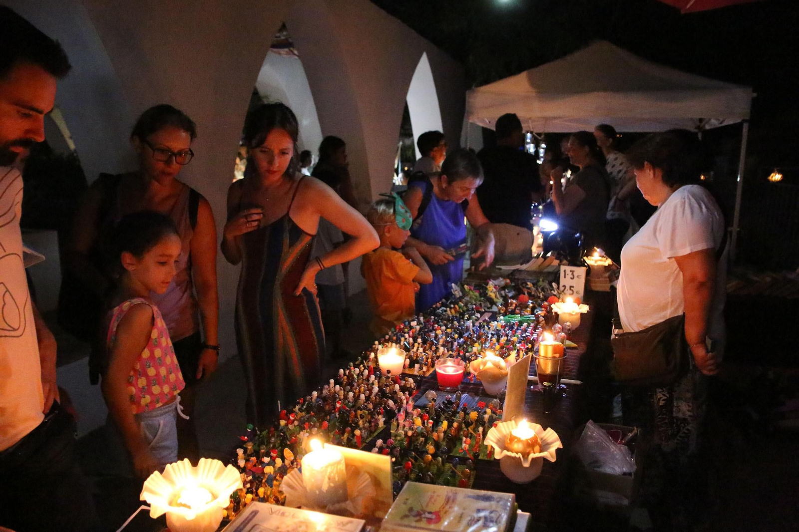 Las imágenes de la Noche de las Velas en Vícar