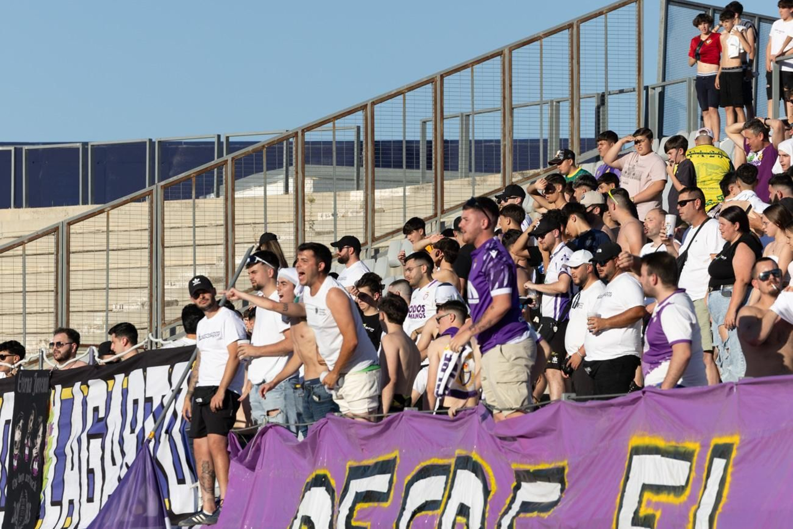 Las mejores imágenes del Real Jaén - CD Huétor Tájar Las mejores imágenes del Real Jaén - CD Huétor Tájar