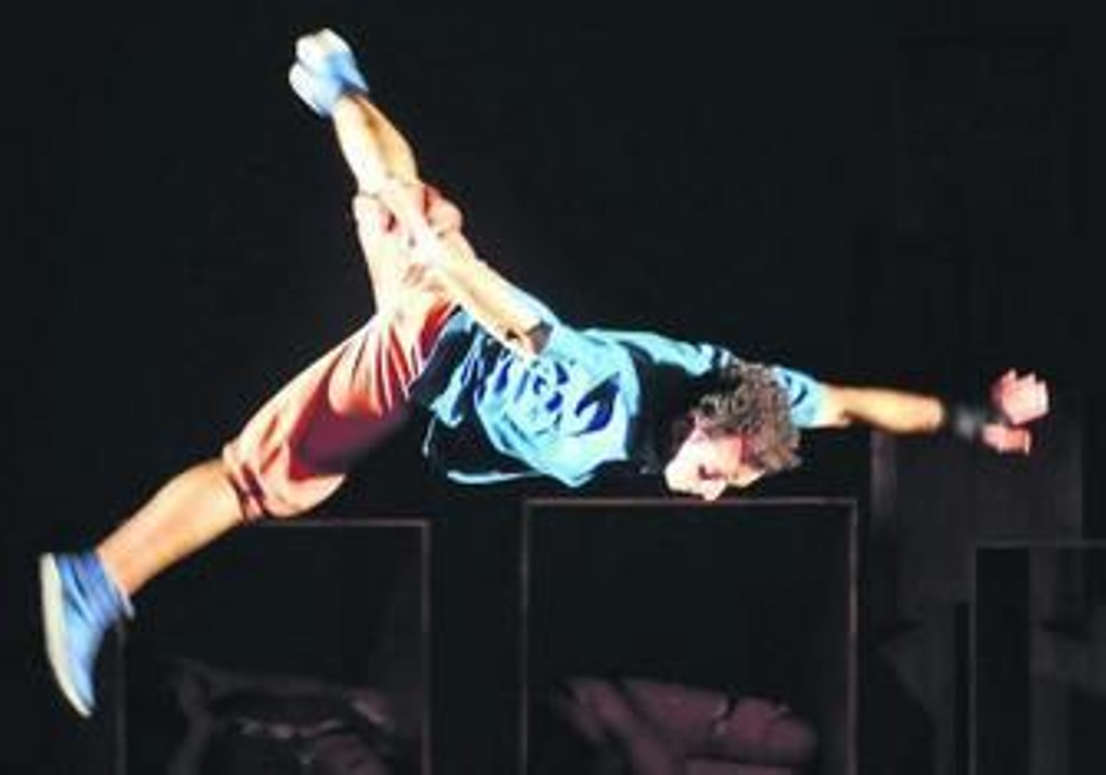 Circada, 34 funciones en 15 días