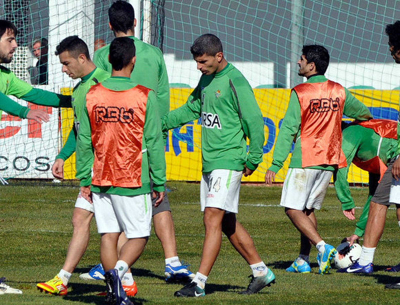 Santa Cruz reconoce que "se nota la presión" de la zona de descenso