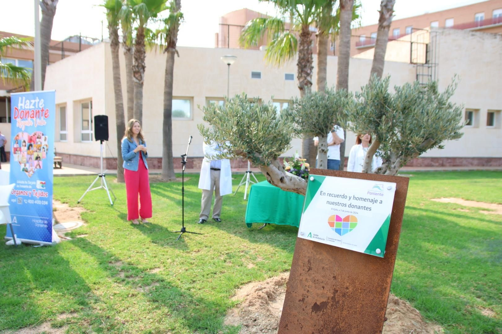 Imágenes del homenaje a los donantes de órganos y tejidos en el Hospital de Poniente