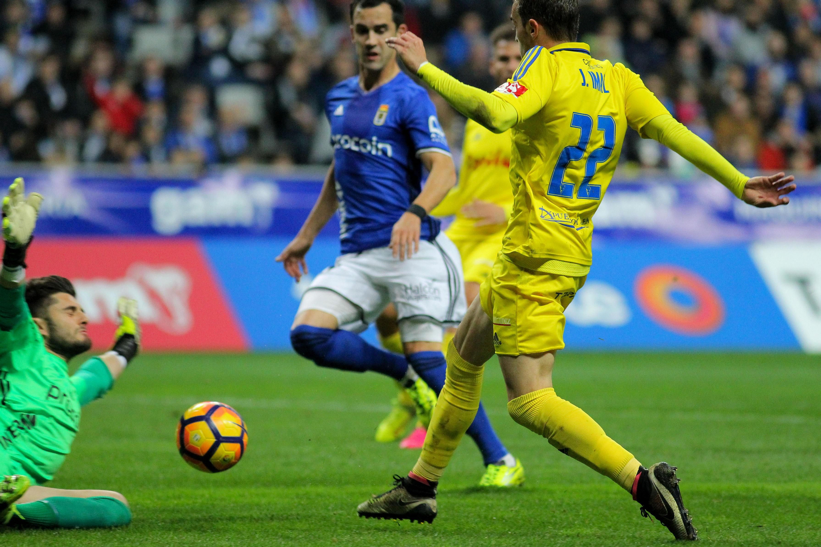 Imágenes del Oviedo-Cádiz