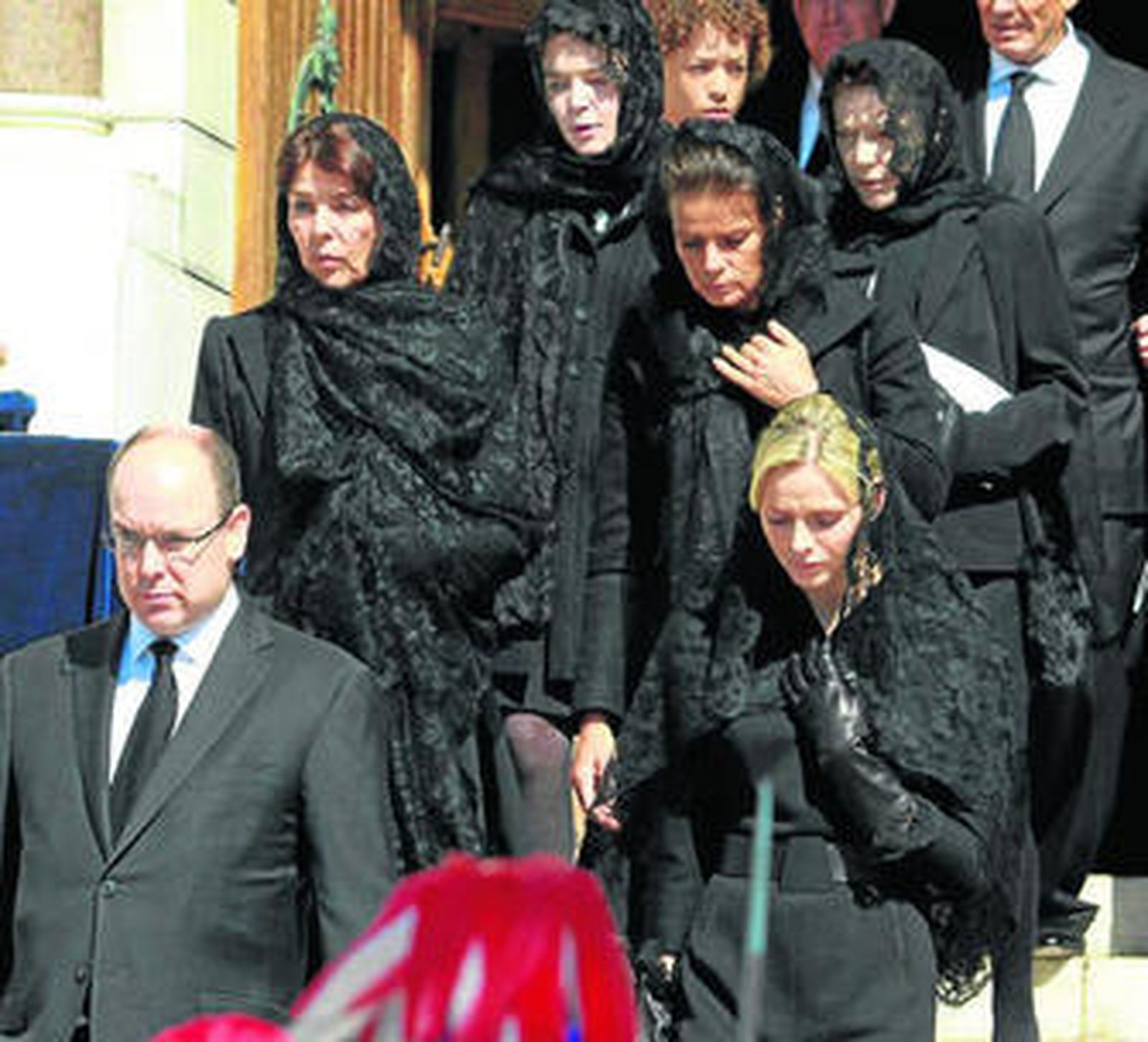 Los Grimaldi al completo se despiden de la princesa Antonieta