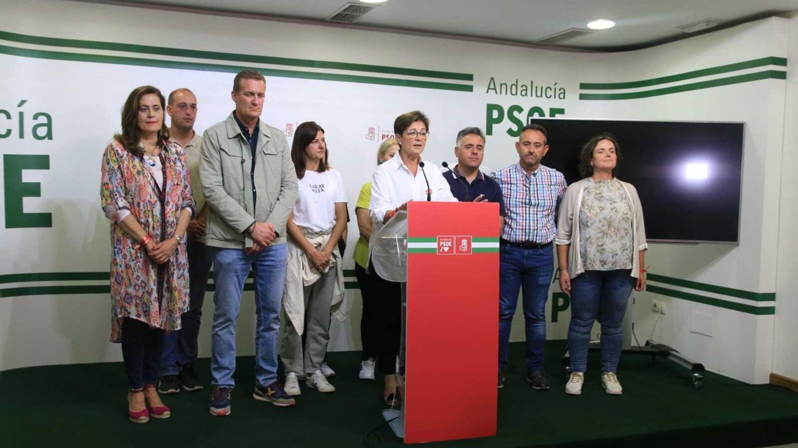 La candidatura socialista de Adriana Valverde retrocede a siete concejales